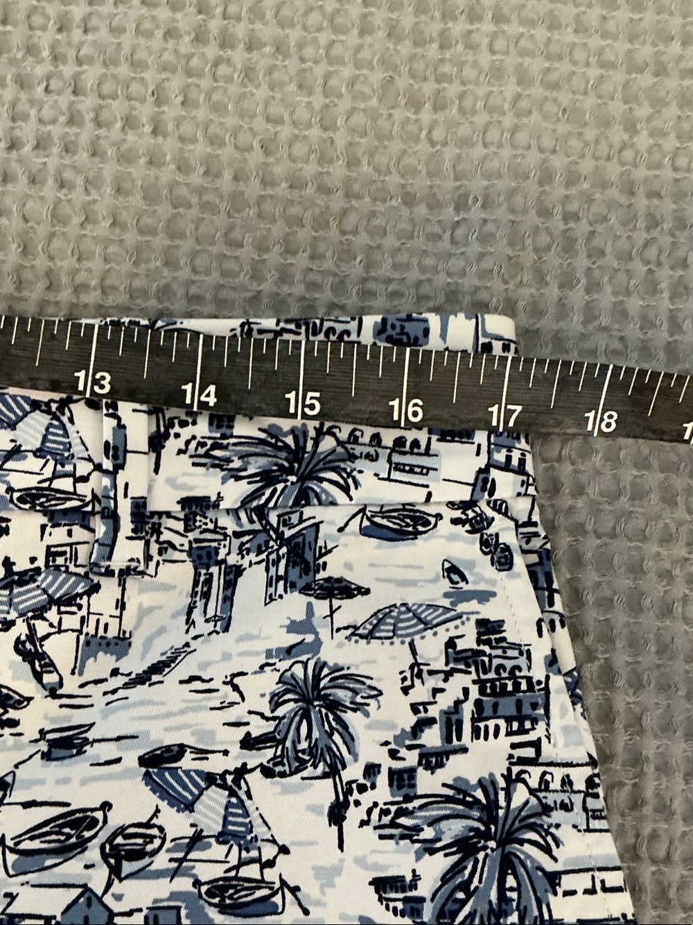 Talbots Outlet White and Navy Cotton 7” Shorts size 10 - Picture 7 of 11